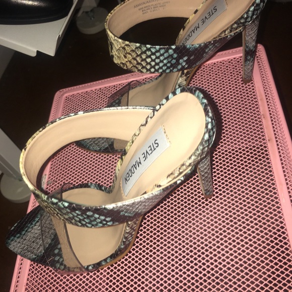 Steve Madden AMAZING, DOPE HEELS💘 NEVER WORN - Picture 4 of 4